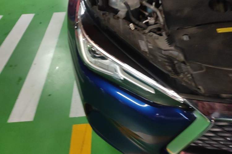 Used Infiniti QX50 2018 2.0T Four-Wheel Drive Elite Edition Right Front Headlight