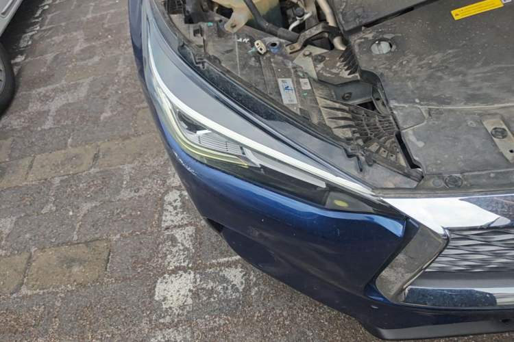 Used Infiniti QX50 2018 2.0T Four-Wheel Drive Smart Edition Right Front Headlight