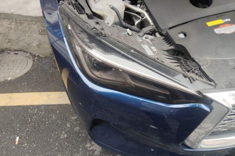 Used Infiniti QX50 2018 2.0T Four-Wheel Drive Smart Edition Right Front Headlight
