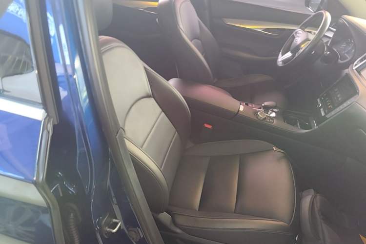 Used Infiniti QX50 2018 2.0T Four-Wheel Drive Elite Edition Right Front Seat
