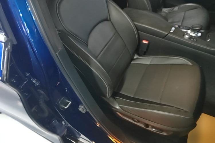 Used Infiniti QX50 2018 2.0T Four-Wheel Drive Luxury Edition Right Front Seat