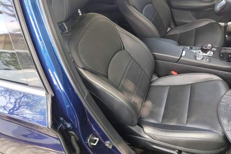 Used Infiniti QX50 2018 2.0T Four-Wheel Drive Elite Edition Right Front Seat
