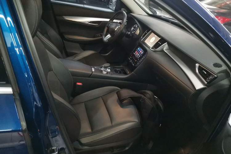 Used Infiniti QX50 2018 2.0T Two-Wheel Drive Fashion Edition Right Front Seat