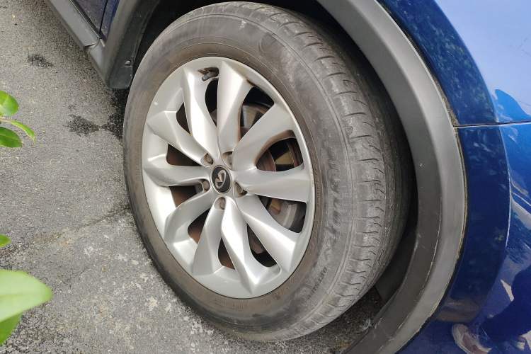 Used Infiniti QX50 2018 2.0T Two-Wheel Drive Fashion Edition Right Front Wheel Hub