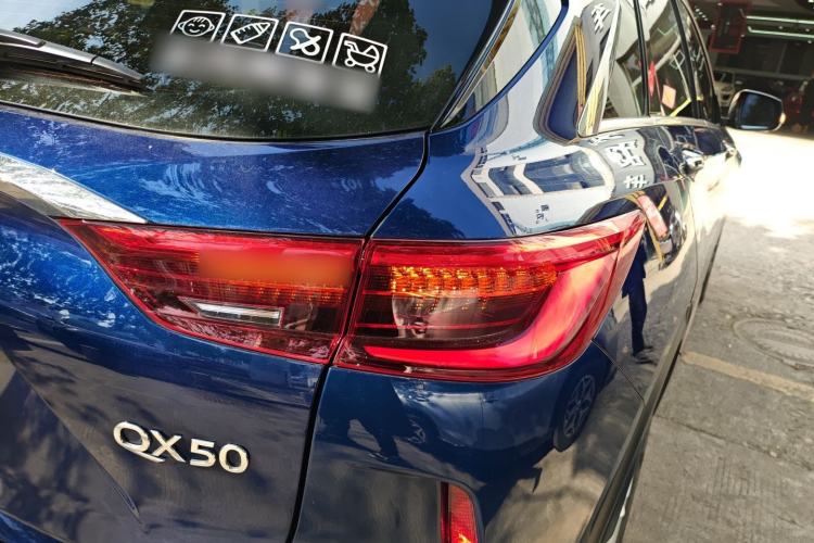 Used Infiniti QX50 2018 2.0T Four-Wheel Drive Elite Edition Right Rear Taillight