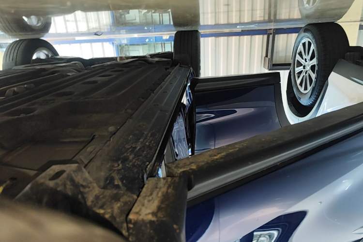 Used Infiniti QX50 2018 2.0T Four-Wheel Drive Elite Edition Right Side Sill