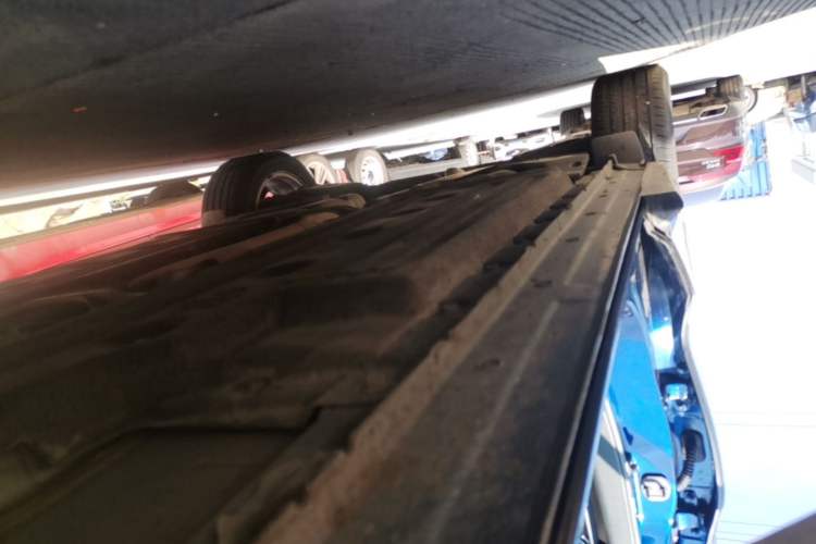 Used Infiniti QX50 2018 2.0T Two-Wheel Drive Fashion Edition Right Side Sill