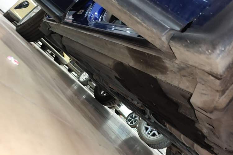 Used Infiniti QX50 2018 2.0T Four-Wheel Drive Elite Edition Right Side Sill
