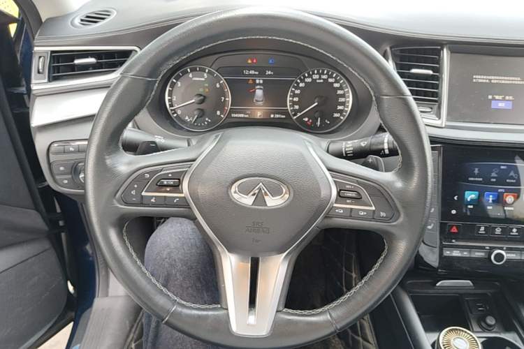 Used Infiniti QX50 2018 2.0T Four-Wheel Drive Elite Edition Steering Wheel
