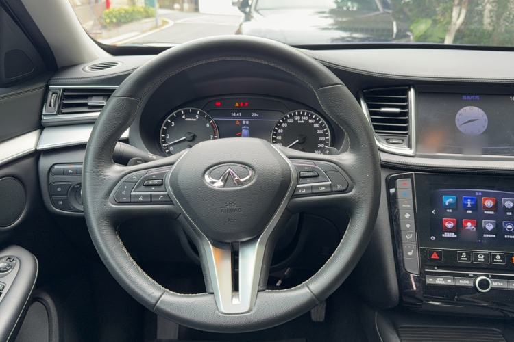 Used Infiniti QX50 2018 2.0T Two-Wheel Drive Fashion Edition Steering Wheel