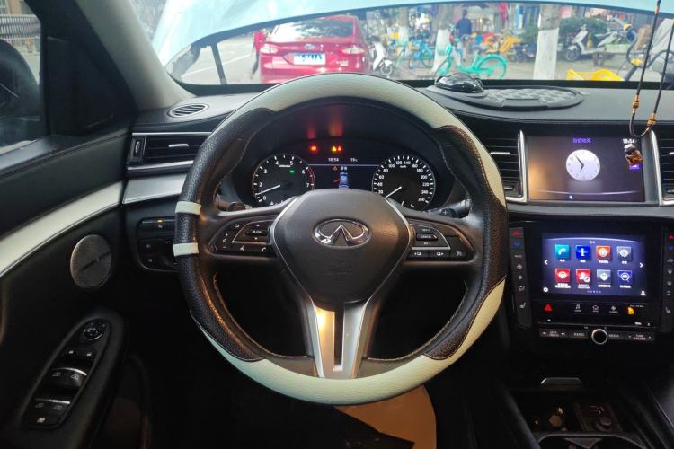 Used Infiniti QX50 2018 2.0T Two-Wheel Drive Fashion Edition Steering Wheel