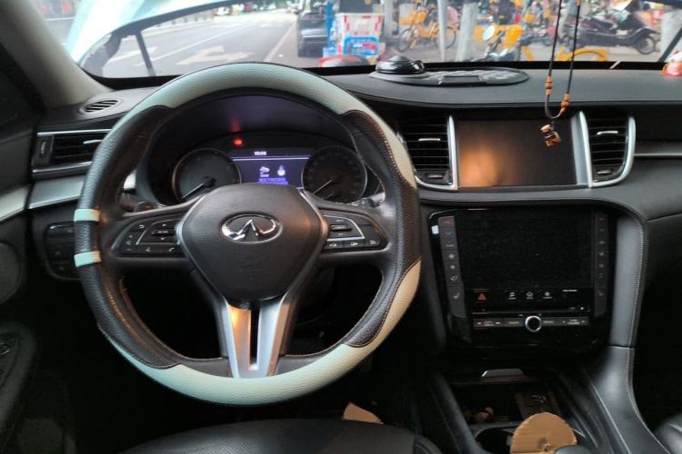 Used Infiniti QX50 2018 2.0T Two-Wheel Drive Fashion Edition Steering Wheel