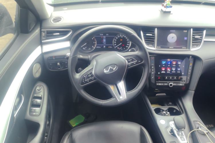 Used Infiniti QX50 2018 2.0T Two-Wheel Drive Fashion Edition Steering Wheel