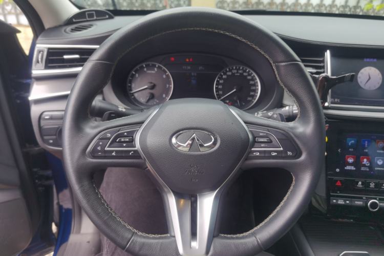 Used Infiniti QX50 2018 2.0T Two-Wheel-Drive Elite Edition Steering Wheel