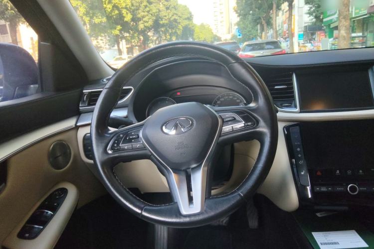 Used Infiniti QX50 2018 2.0T Two-Wheel Drive Fashion Edition Steering Wheel