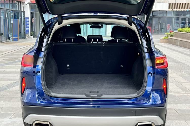 Used Infiniti QX50 2018 2.0T Two-Wheel-Drive Elite Edition Trunk