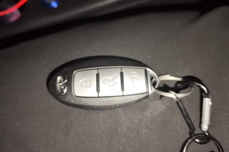 Used Infiniti QX50 2018 2.0T Four-Wheel Drive Elite Edition Vehicle Key