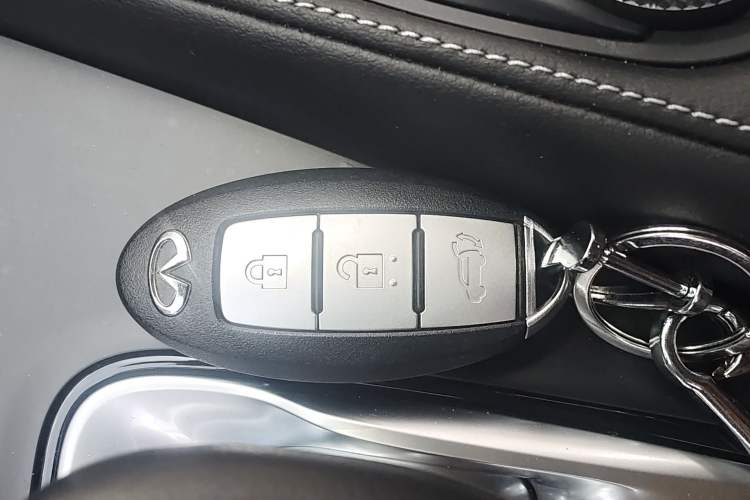 Used Infiniti QX50 2018 2.0T Four-Wheel Drive Luxury Edition Vehicle Key