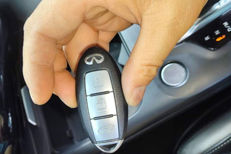 Used Infiniti QX50 2018 2.0T Four-Wheel Drive Elite Edition Vehicle Key