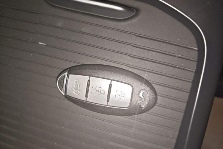 Used Infiniti QX50 2018 2.0T Four-Wheel Drive Elite Edition Vehicle Key