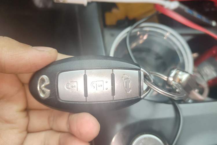 Used Infiniti QX50 2018 2.0T Two-Wheel-Drive Elite Edition Vehicle Key