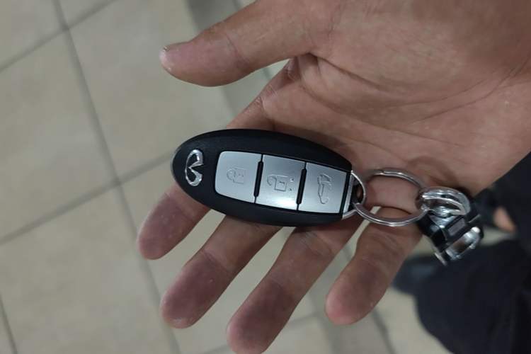 Used Infiniti QX50 2018 2.0T Four-Wheel Drive Elite Edition Vehicle Key