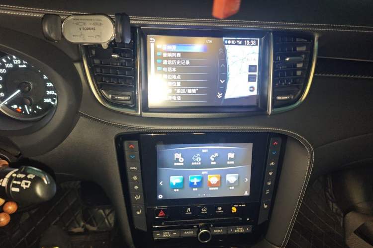 Used Infiniti QX50 2018 2.0T Four-Wheel Drive Smart Edition Audio And AC Panel