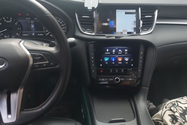 Used Infiniti QX50 2018 2.0T Four-Wheel Drive Elite Edition Audio And AC Panel