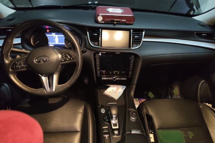 Used Infiniti QX50 2018 2.0T Two-Wheel Drive Fashion Edition Center Console