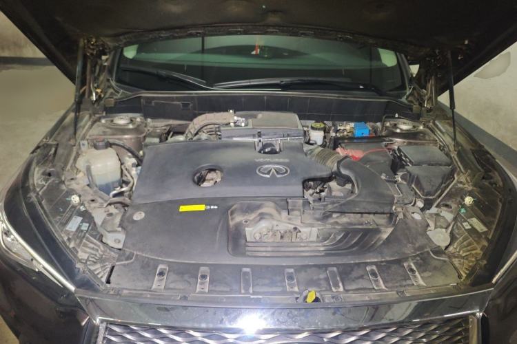 Used Infiniti QX50 2018 2.0T Four-Wheel Drive Smart Edition Engine Bay