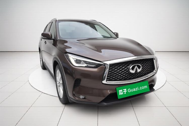Used Infiniti QX50 2018 2.0T Four-Wheel Drive Elite Edition Front Right 45 Deg