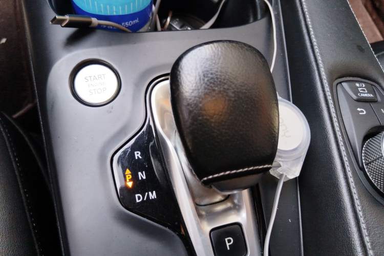 Used Infiniti QX50 2018 2.0T Four-Wheel Drive Elite Edition Gear Lever