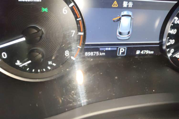 Used Infiniti QX50 2018 2.0T Two-Wheel Drive Fashion Edition Odometer Close Up