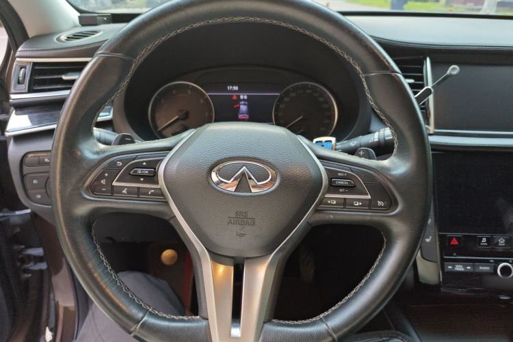 Used Infiniti QX50 2018 2.0T Two-Wheel Drive Fashion Edition Steering Wheel