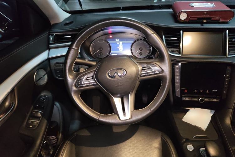 Used Infiniti QX50 2018 2.0T Two-Wheel Drive Fashion Edition Steering Wheel