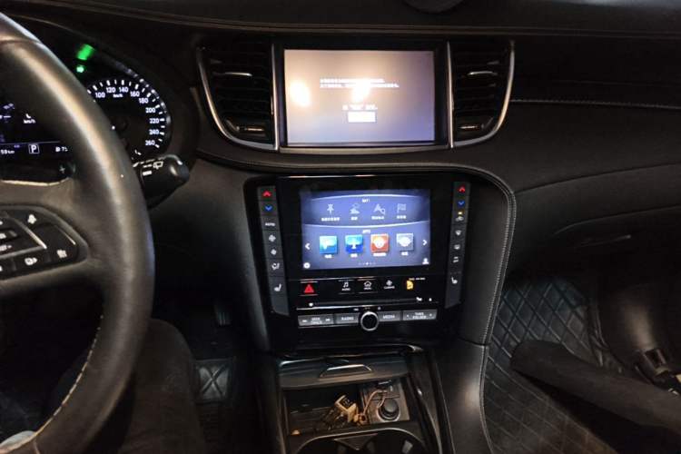 Used Infiniti QX50 2018 2.0T Four-Wheel Drive Smart Edition Audio And AC Panel