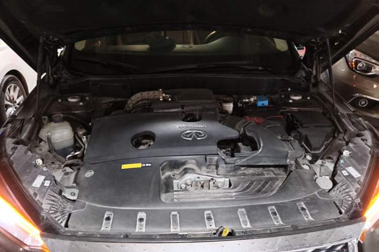 Used Infiniti QX50 2018 2.0T Four-Wheel Drive Smart Edition Engine Bay