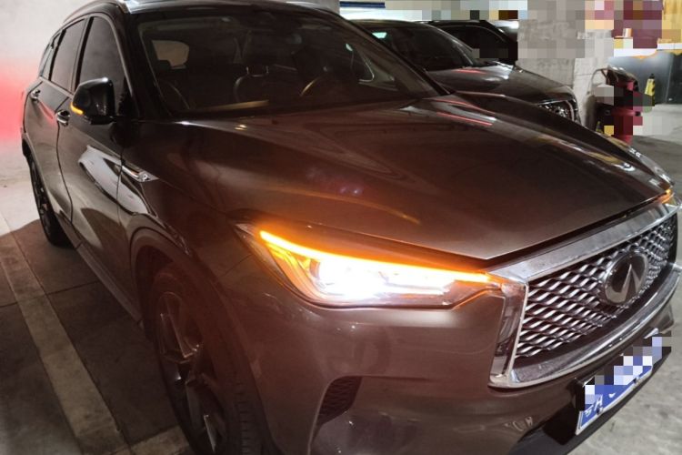Used Infiniti QX50 2018 2.0T Four-Wheel Drive Smart Edition Front Right 45 Deg