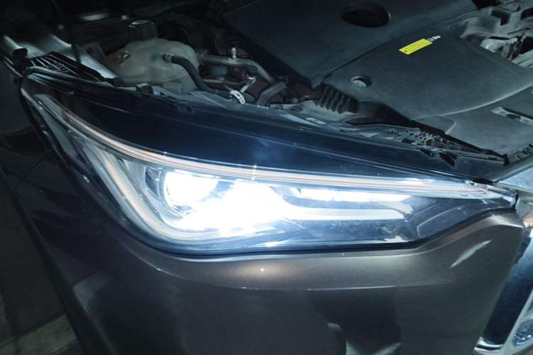 Used Infiniti QX50 2018 2.0T Four-Wheel Drive Smart Edition Right Front Headlight