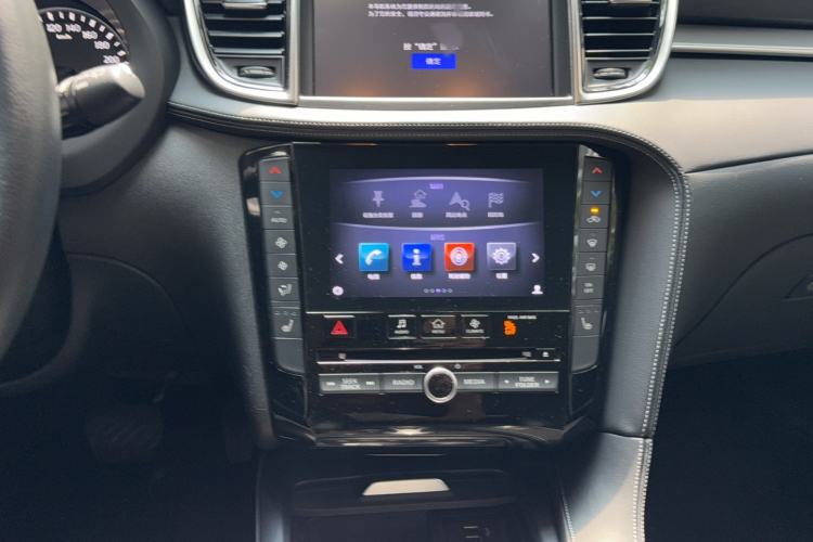 Used Infiniti QX50 2018 2.0T Four-Wheel Drive Elite Edition Audio And AC Panel