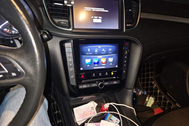 Used Infiniti QX50 2018 2.0T Four-Wheel Drive Elite Edition Audio And AC Panel