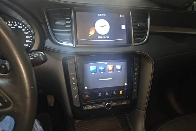 Used Infiniti QX50 2018 2.0T Two-Wheel Drive Fashion Edition Audio And AC Panel