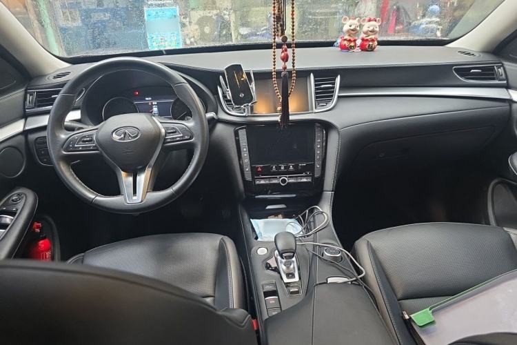 Used Infiniti QX50 2018 2.0T Two-Wheel Drive Fashion Edition Center Console