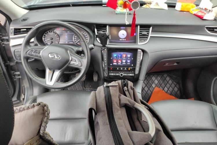 Used Infiniti QX50 2018 2.0T Two-Wheel Drive Fashion Edition Center Console