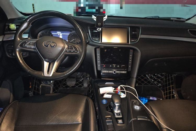 Used Infiniti QX50 2018 2.0T Four-Wheel Drive Elite Edition Center Console
