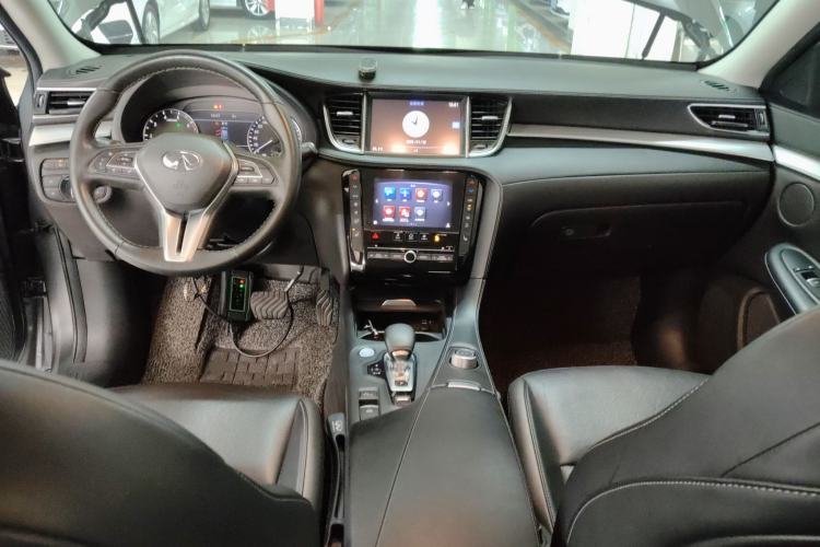 Used Infiniti QX50 2018 2.0T Two-Wheel Drive Fashion Edition Center Console