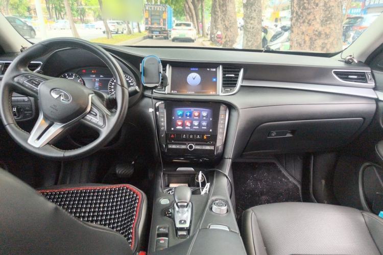 Used Infiniti QX50 2018 2.0T Two-Wheel Drive Fashion Edition Center Console