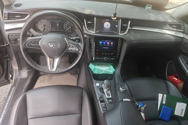 Used Infiniti QX50 2018 2.0T Two-Wheel Drive Fashion Edition Center Console