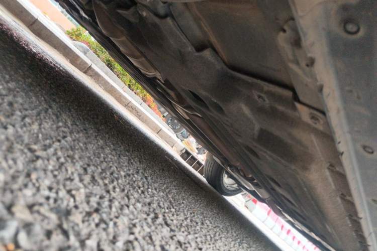Used Infiniti QX50 2018 2.0T Two-Wheel Drive Fashion Edition Chassis Front Left