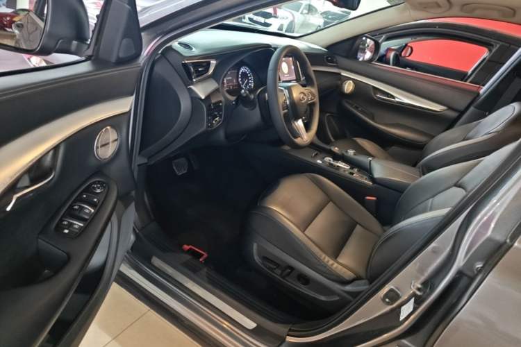 Used Infiniti QX50 2018 2.0T Two-Wheel Drive Fashion Edition Driver Seat